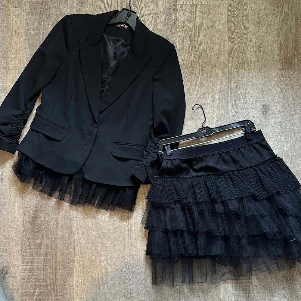 La Rok jacket and skirt set